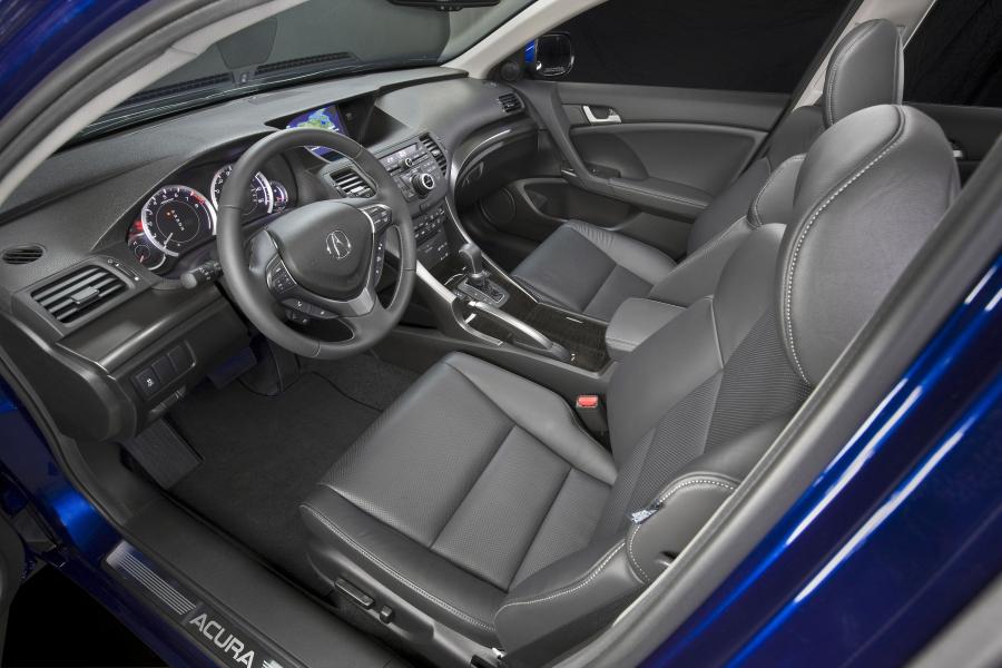 Интерьер Acura TSX Sport Wagon 2010 года  (фото 27 из 63)